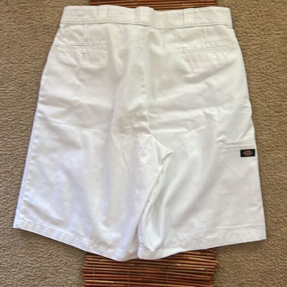 Men’s Dickies Carpenter Short White Size 40 NWOT - - Picture 4 of 6